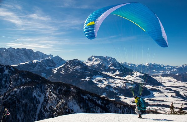 Quels sont les meilleurs spots pour faire du parapente dans les Alpes suisses?